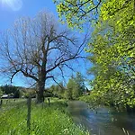 Le Scailleteux - De Charme Cloture, Acces A La Riviere * Fauvillers