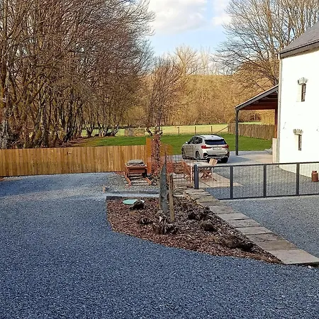 Le Scailleteux - De Charme Cloture, Acces A La Riviere Fauvillers